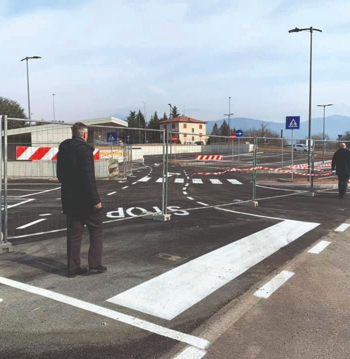 Foto d'archivio del parcheggio della stazione di Gaggiolo