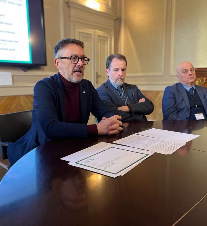 Il dg Bonelli saluta l'Asst Sette Laghi dopo quattro anni intensissimi: «Durante il Covid non abbiamo lasciato indietro nessuno. Per l'ospedale di Cuasso un grande progetto»