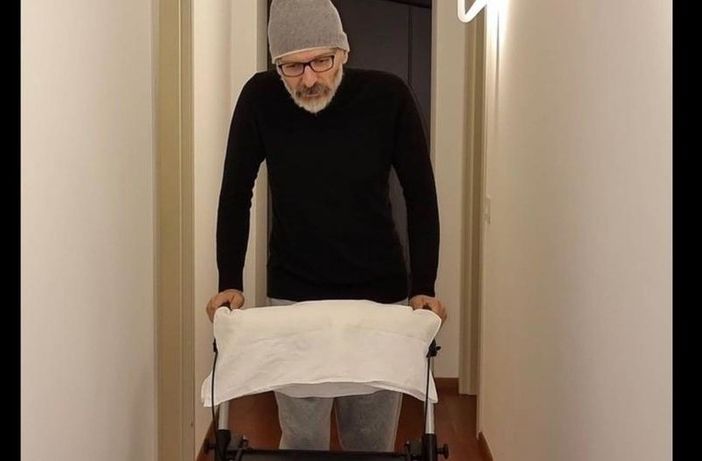 La foto postata da Gigi D'Agostino lo scorso gennaio
