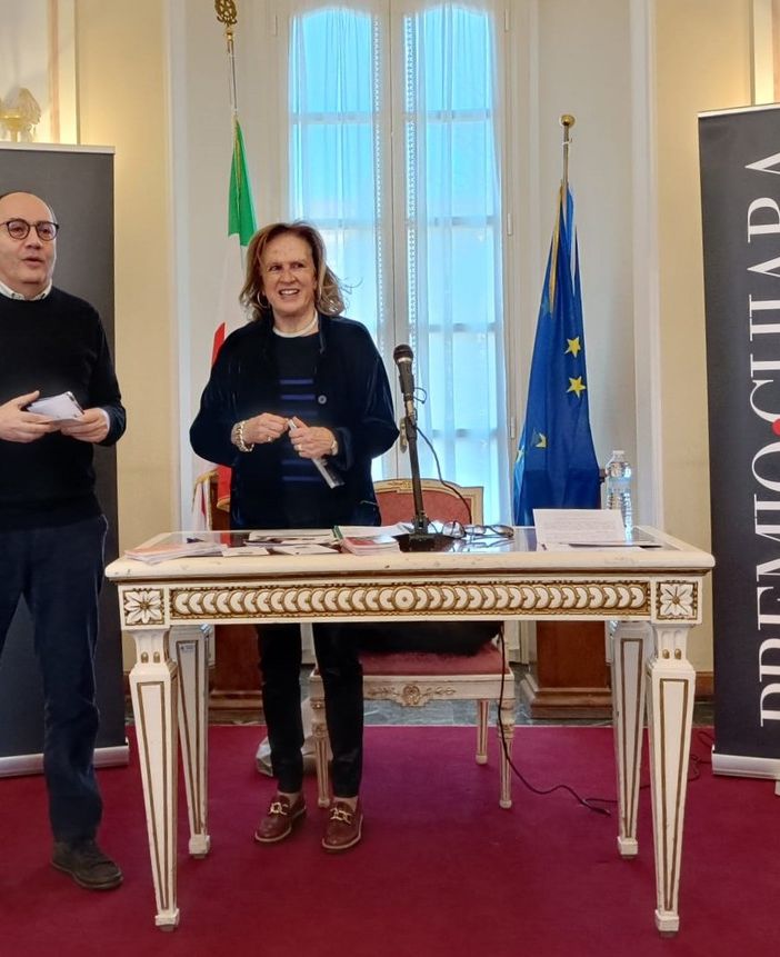 Il professor Enzo Laforgia e Bambi Lazzati, Vicepresidente dell'Associazione Amici di Piero Chiara