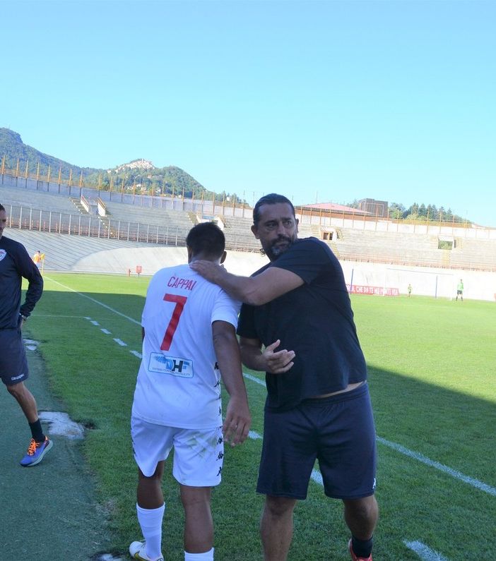 Porro-Cappai, servirebbe un gol fatto in più e un gol preso in meno (foto Ezio Macchi)