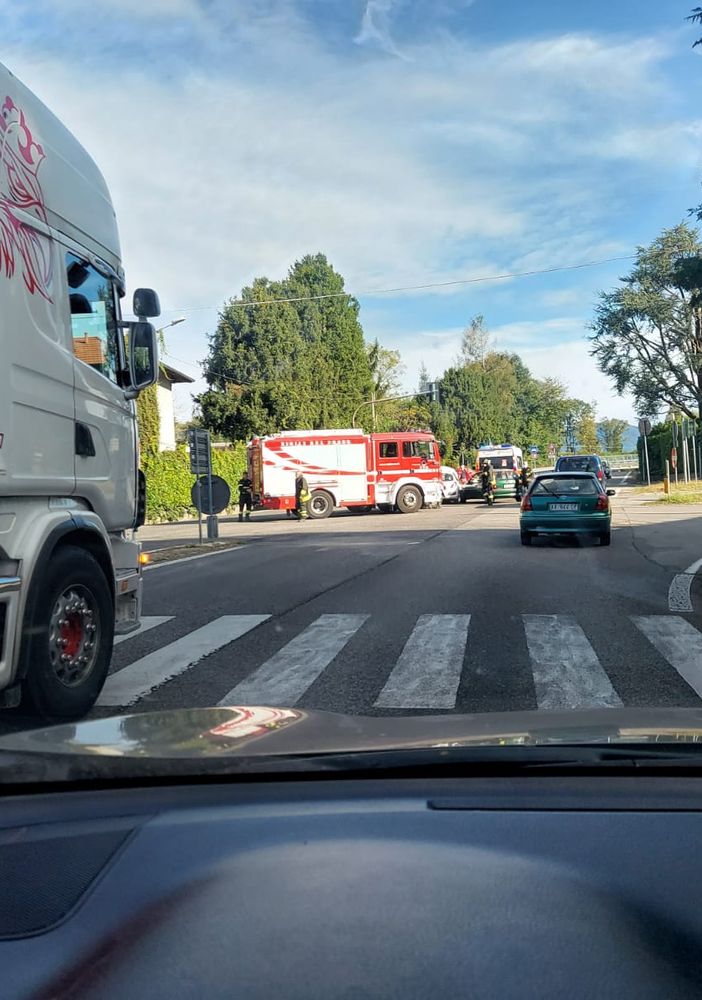 Travedona, scontro tra due auto all'incrocio della superstrada 629