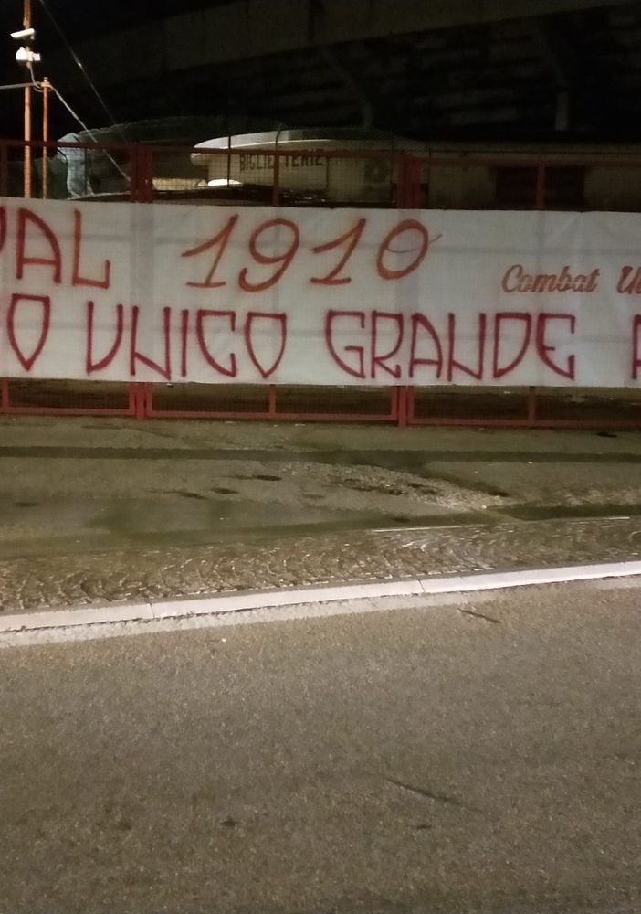 Gli auguri della curva al Varese: &quot;Dal 1910 nostro unico grande amore&quot;
