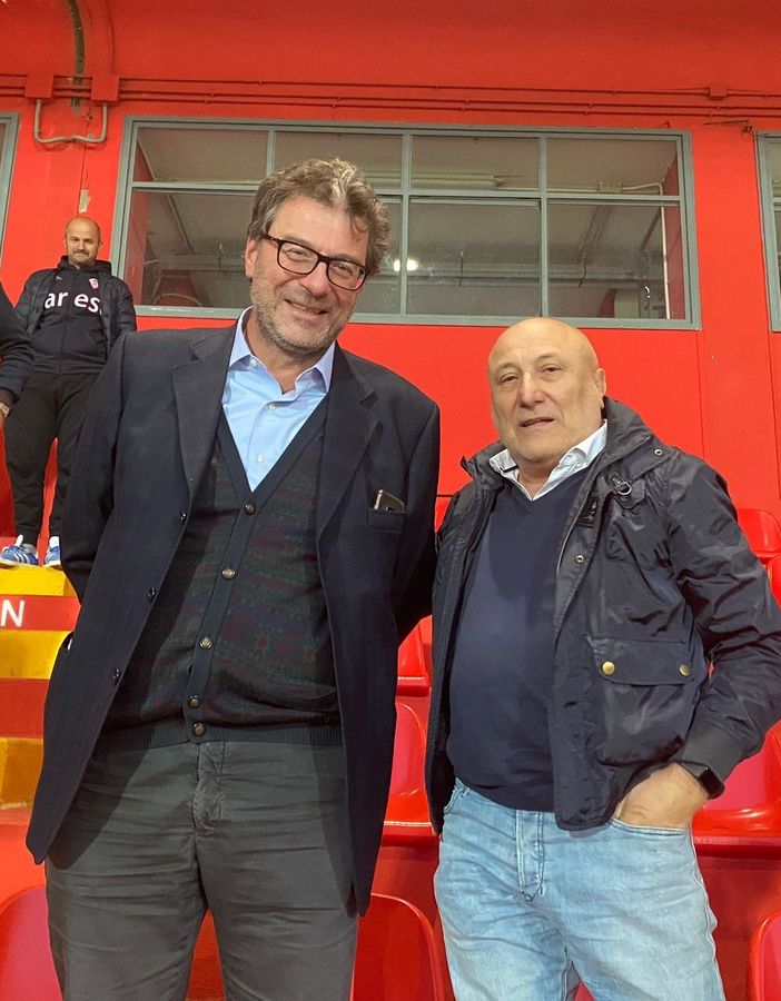 Giancarlo Giorgetti vicino all'amico e dirigente calcistico Giorgio Scapini