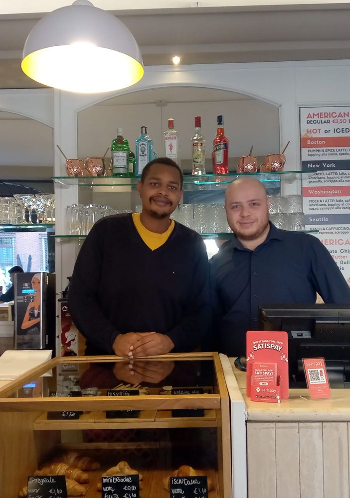 Atrium Bistrot, il locale che &quot;lavora&quot; per il rilancio di piazza Cacciatori delle Alpi