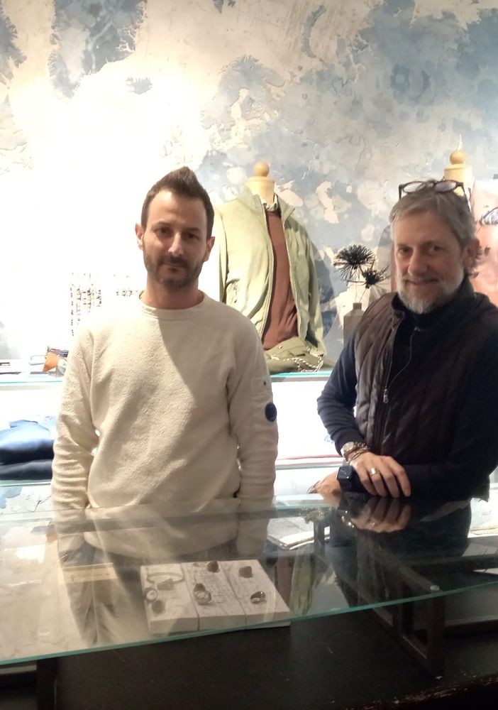 Da sinistra il proprietario de &quot;Il Clan Uomo&quot; Nicolò Rencricca e il responsabile Chicco Alesini