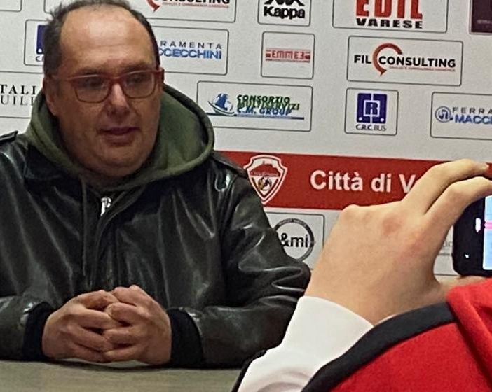 Amirante oggi in sala stampa dopo l'ennesimo ko del Varese