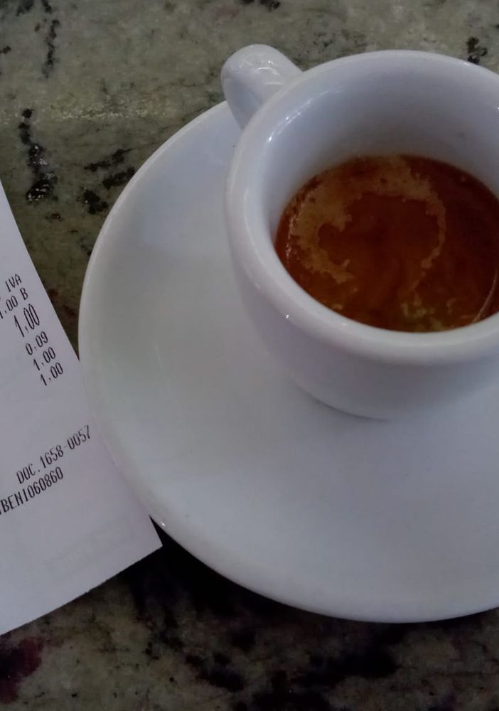 CAFFÈ A 1 EURO? ECCO DOVE. Al bar Glam di via Manin una tazzina è a prova di aumenti