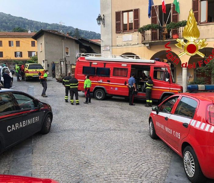 Droni e unità cinofile per ritrovare l'anziano scomparso a Orino