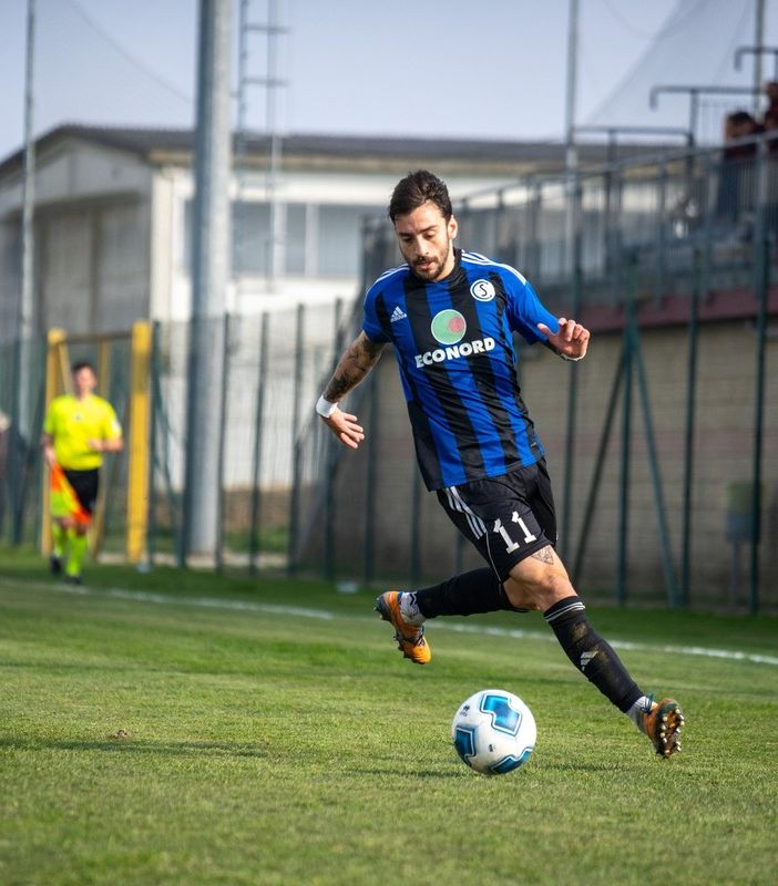 Torraca uomo in più della Solbia con 9 gol. Domani rientro il gemello Scapinello che finora di reti ne ha realizzate 11 (foto Samuele Lucchi - Solbiatese Calcio 1911)