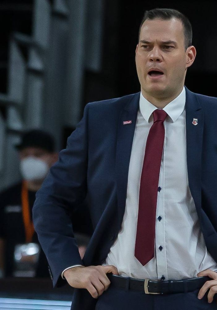 ULTIMA ORA - Clamoroso: Johan Roijakkers non è più l'allenatore della Pallacanestro Varese