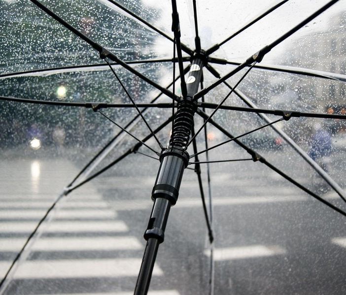 Crollo delle temperature e 100 millimetri di pioggia caduti. Ecco cosa accadrà nel weekend