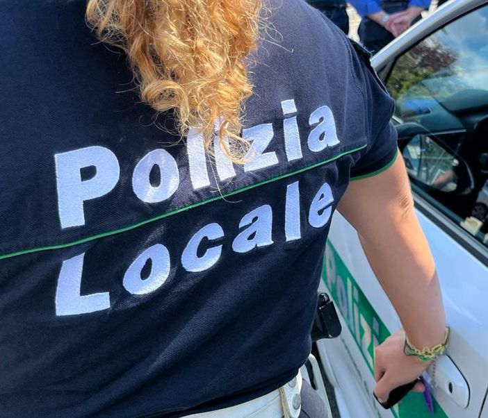 Ordinanza anti alcol in strada a Varese, in un mese decine di multe