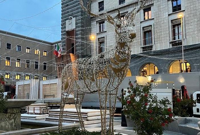Venerdì l'accensione dell'albero in piazza Monte Grappa e delle luci nelle vie di Varese