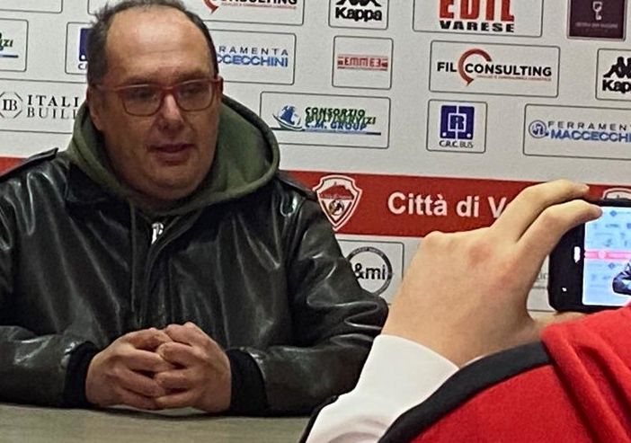 Amirante parla a tutti del nuovo stadio, tranne a VareseNoi. E fa bene