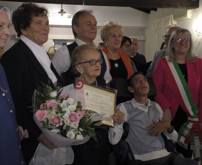I festeggiamenti per i 100 anni della signora Elena Leonardi