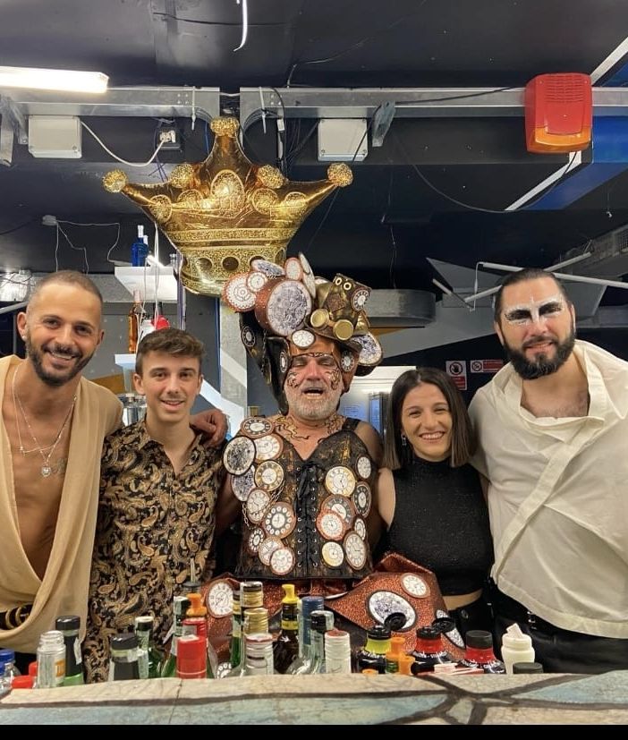 Dall’Angolo di Cielo al Salotto: i primi “25 anni” di Vito Lionetti. Con una torta di venticinque metri