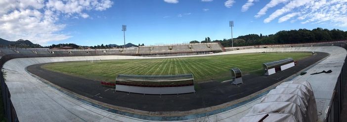 La curva Nord invita il proprietario Benecchi e tutti i tifosi mercoledì alle 20.30 davanti al Franco Ossola La curva Nord invita il proprietario Benecchi e tutti i tifosi mercoledì alle 20.30 davanti al Franco Ossola