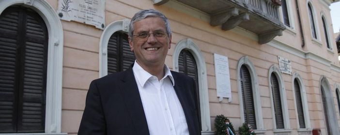 Il sindaco di Angera Alessandro Paladini Molgora