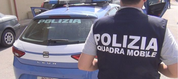 Aggrediscono e derubano una donna, coppia di rapinatori in trasferta presi in centro a Varese