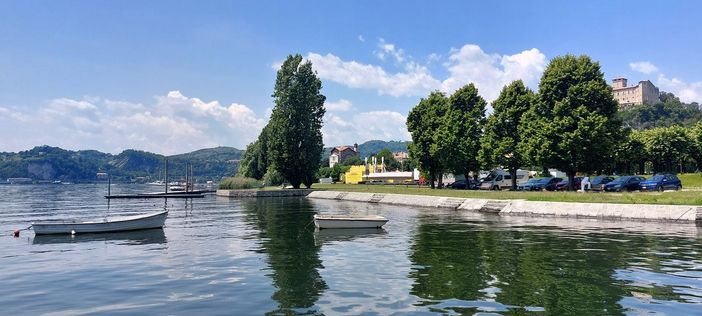 Battelli di linea per collegare Angera con il Piemonte: la giunta ci prova