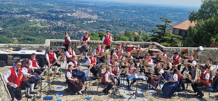Un concerto memorabile alla Terrazza del Mosè con vista sul mondo Un concerto memorabile alla Terrazza del Mosè con vista sul mondo