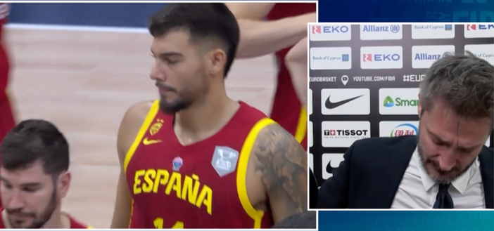 Il Poz in diretta Rai commosso e quasi in lacrime, a destra, dopo la vittoria sulla Spagna mentre pensa a Polonara «in ospedale a Valencia» dopo il secondo ciclo di chemioterapia