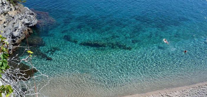 Tutti al mare. Da Varese e Busto verso Romagna e Liguria in bus con Autolinee Varesine e Stie Tutti al mare. Da Varese e Busto verso Romagna e Liguria in bus con Autolinee Varesine e Stie