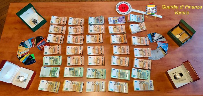 Maxi frode fiscale scoperta dalla Guardia di Finanza: tre persone in carcere e 260mila euro in contanti sequestrati