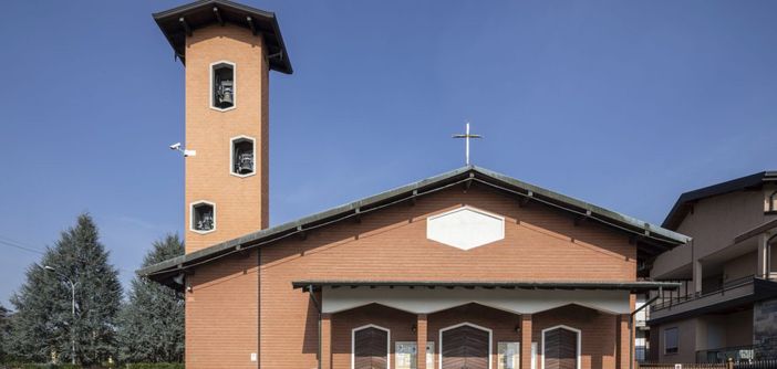 I primi 50 anni del Redentore: lavori in chiesa per festeggiarli. Con l'aiuto di tutti i parrocchiani I primi 50 anni del Redentore: lavori in chiesa per festeggiarli. Con l'aiuto di tutti i parrocchiani