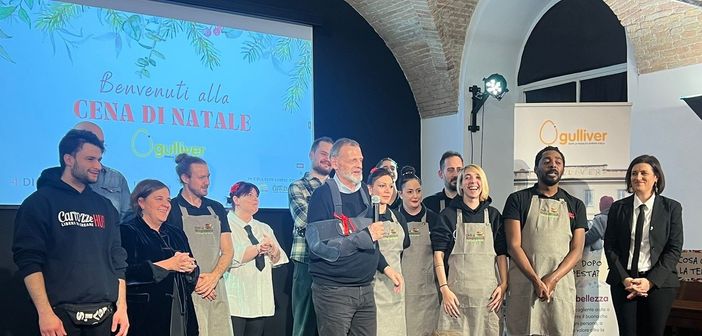 FOTO. La &quot;Grande Bellezza&quot; della cena di Natale solidale di Gulliver