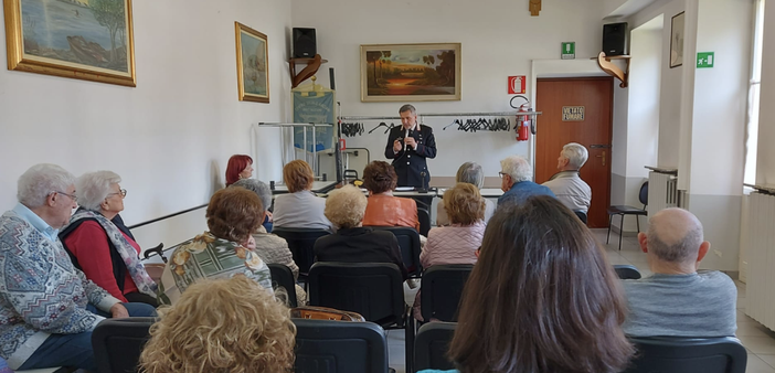 Samarate, i carabinieri in campo contro le truffe agli anziani