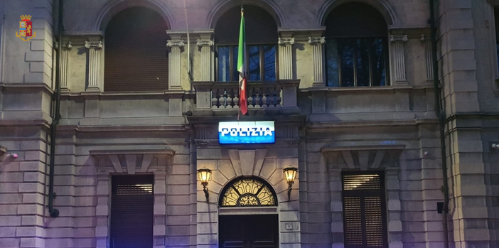 Ladro preso dalla polizia: è sospettato di una raffica di furti. Per lui divieto di dimora nelle province di Varese e Milano