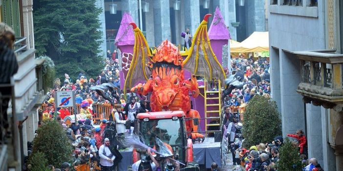 A SPASSO NEL WEEKEND - La provincia festeggia il Carnevale tra carri, maschere e divertimento