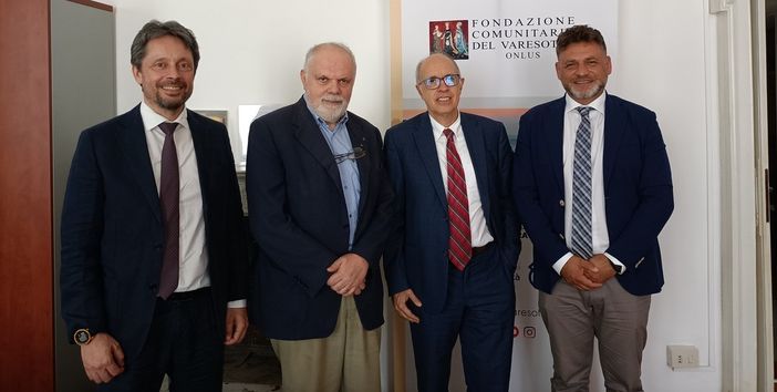 Il presidente di Fondazione Cariplo, Giovanni Azzone, in visita alla FCVO