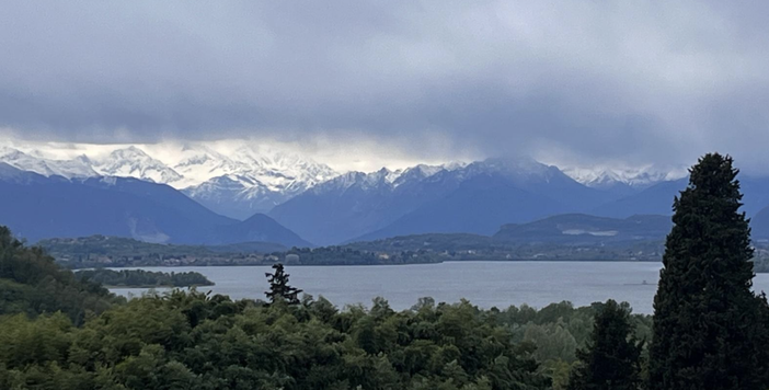 Un lungo weekend di nubi e pioggia. La primavera arriverà soltanto da lunedì