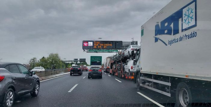 Le code poco in A8 fa prima di Gallarate Le code poco in A8 fa prima di Gallarate