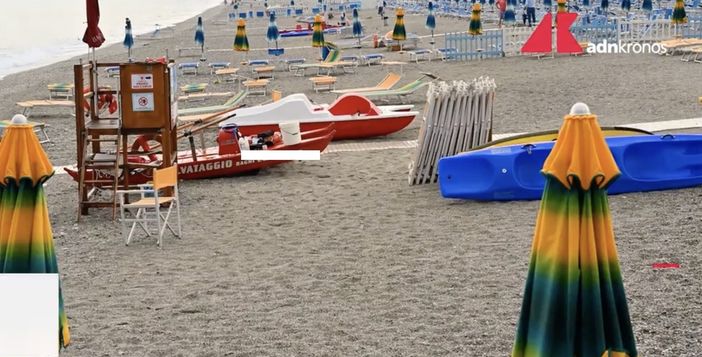 L'estate può attendere, gli aumenti no: +5% sulle spiagge italiane L'estate può attendere, gli aumenti no: +5% sulle spiagge italiane
