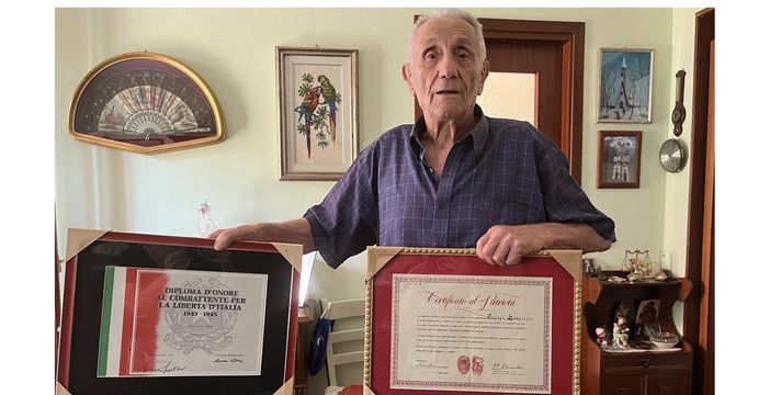 Da ragazzo riuscì a sfuggire ai tedeschi grazie ai contadini e combatté per la libertà dell'Italia: Renzo Crespi è morto a 97 anni