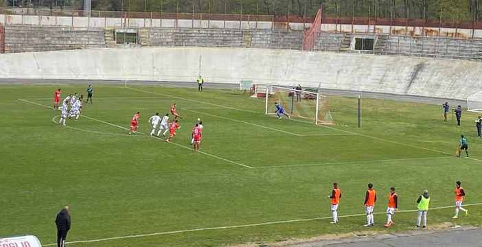 Incubo Franco Ossola: Varese ripreso al 95' (2-2) con il portiere che urla "mia" e non la prende...