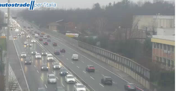 Ancora due incidenti in Autolaghi: tre ventenni soccorsi nella notte, altro scontro in mattinata