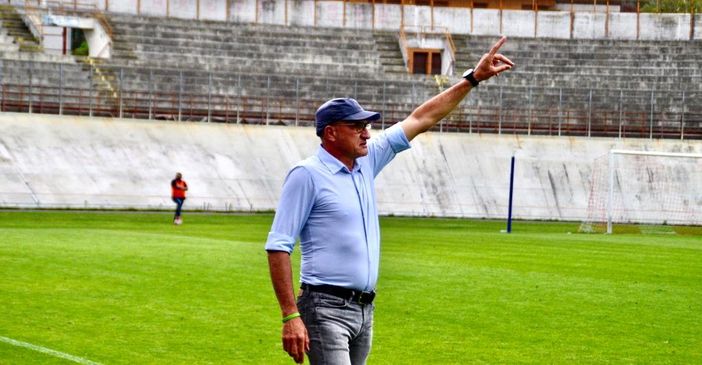 Abboniamoci al Varese per inseguire insieme un sogno: con 95 euro si tifa nei distinti per tutta la stagione