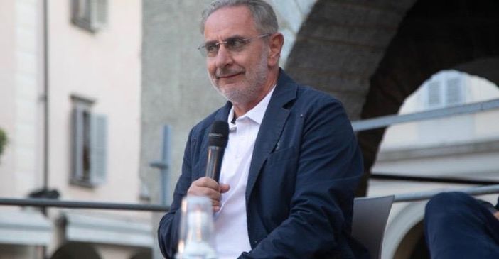 Beppe Gandolfo, corrispondente Mediaset: «Guardiamo ai giovani senza paragoni con il nostro passato» Beppe Gandolfo, corrispondente Mediaset: «Guardiamo ai giovani senza paragoni con il nostro passato»