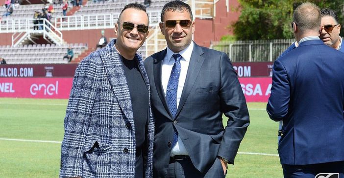 I proprietari di Trapani e Catania, Valerio Antonini e Ross Pelligra, prima del derby vinto dagli etnei in trasferta allo stadio Provinciale (foto pagina Facebook ufficiale Catania FC) I proprietari di Trapani e Catania, Valerio Antonini e Ross Pelligra, prima del derby vinto dagli etnei in trasferta allo stadio Provinciale (foto pagina Facebook ufficiale Catania FC)