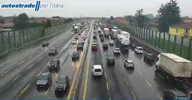 Le code di questa mattina sull'Autostrada dei Laghi dalle immagini della webcam di Autostrade Le code di questa mattina sull'Autostrada dei Laghi dalle immagini della webcam di Autostrade