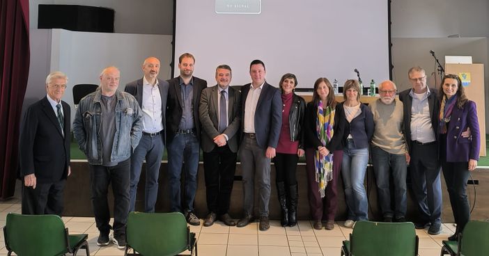 Passeggiando in bicicletta, dalla provincia di Varese al Canton Ticino, da Luino e Tresa