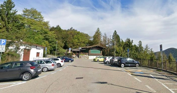 Il luogo dell'incidente in piazzale Pogliaghi (foto da Google Maps) Il luogo dell'incidente in piazzale Pogliaghi (foto da Google Maps)