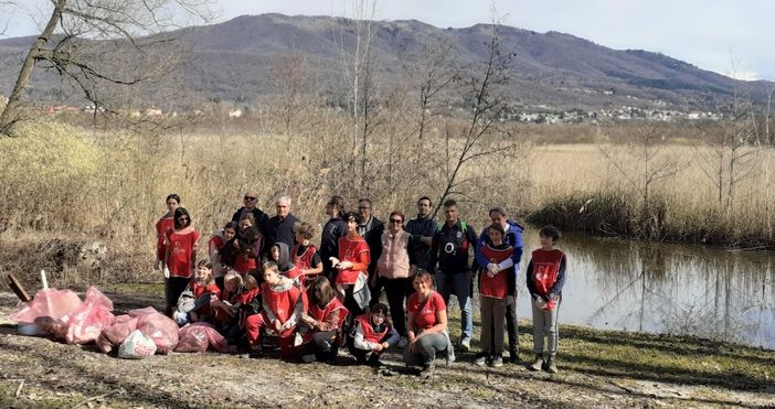 “Scuola in natura”: una mattina a pulire i boschi con la Lipu per gli studenti della scuola Makula “Scuola in natura”: una mattina a pulire i boschi con la Lipu per gli studenti della scuola Makula