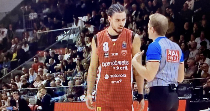 Nkamhoua, impotente a Reggio Emilia...