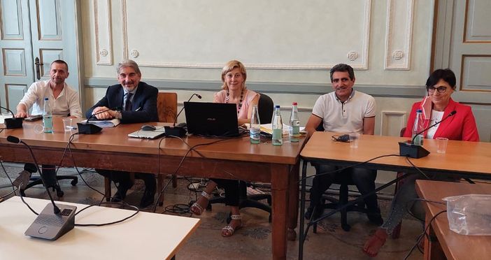 Puzze in Valle, l’assessore Cattaneo: «L’obiettivo è risolvere il problema entro l’anno» Puzze in Valle, l’assessore Cattaneo: «L’obiettivo è risolvere il problema entro l’anno»